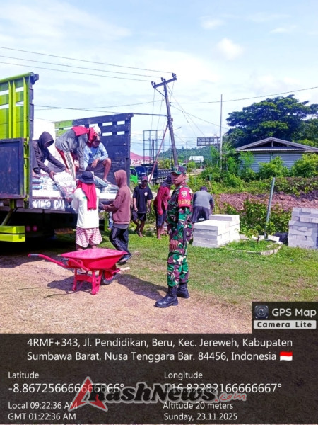 Babinsa Koramil 1628-05/Jereweh Pantau Progres Pembangunan Koperasi Merah Putih di Desa Belo