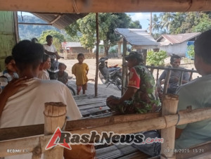 Babinsa Maurole Hadir di Tengah Warga untuk Dorong Partisipasi Masyarakat dalam Keamanan Desa