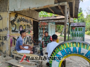 Babinsa Ajak Warga Desa Wajar Bersama Jaga Keamanan dan Ketertiban