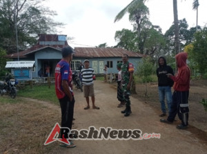 Sapa dan Himbau Warga, Babinsa Pelda Yonatan Duil Aktif Ciptakan Lingkungan Aman di Desa Detukeli