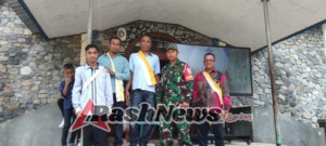 Sapa dan Himbau Warga, Babinsa Sertu Arnoldus Seba Aktif Ciptakan Lingkungan Aman di Paroki Watuneso