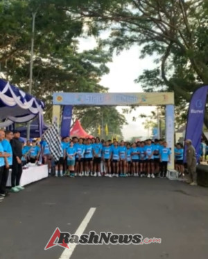 Babinsa 1623-01/Karangasem bersama instansi terkait amankan kegiatan STKIP Run.
