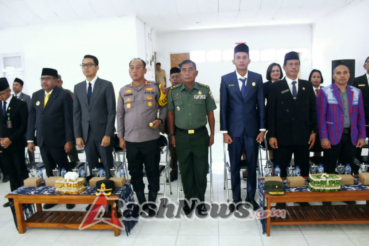 Sinergitas TNI dan Pemkab, Kasdim 1601/Sumba Timur Hadiri Pengambilan Sumpah Pejabat Baru di Gedung Nasional Waingapu
