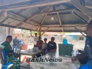 Babinsa Desa Ndondo Ajak Warga Jaga Kesehatan dan Keamanan Lingkungan