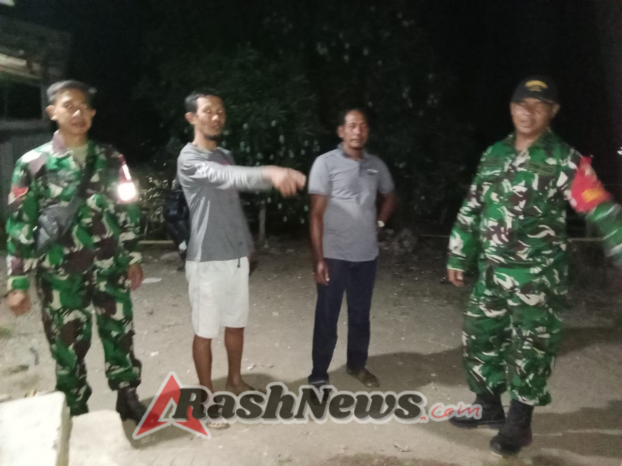 ‎Patroli Terpadu Koramil 1607-03/Ropang Pastikan Lingkungan Tetap Aman ‎