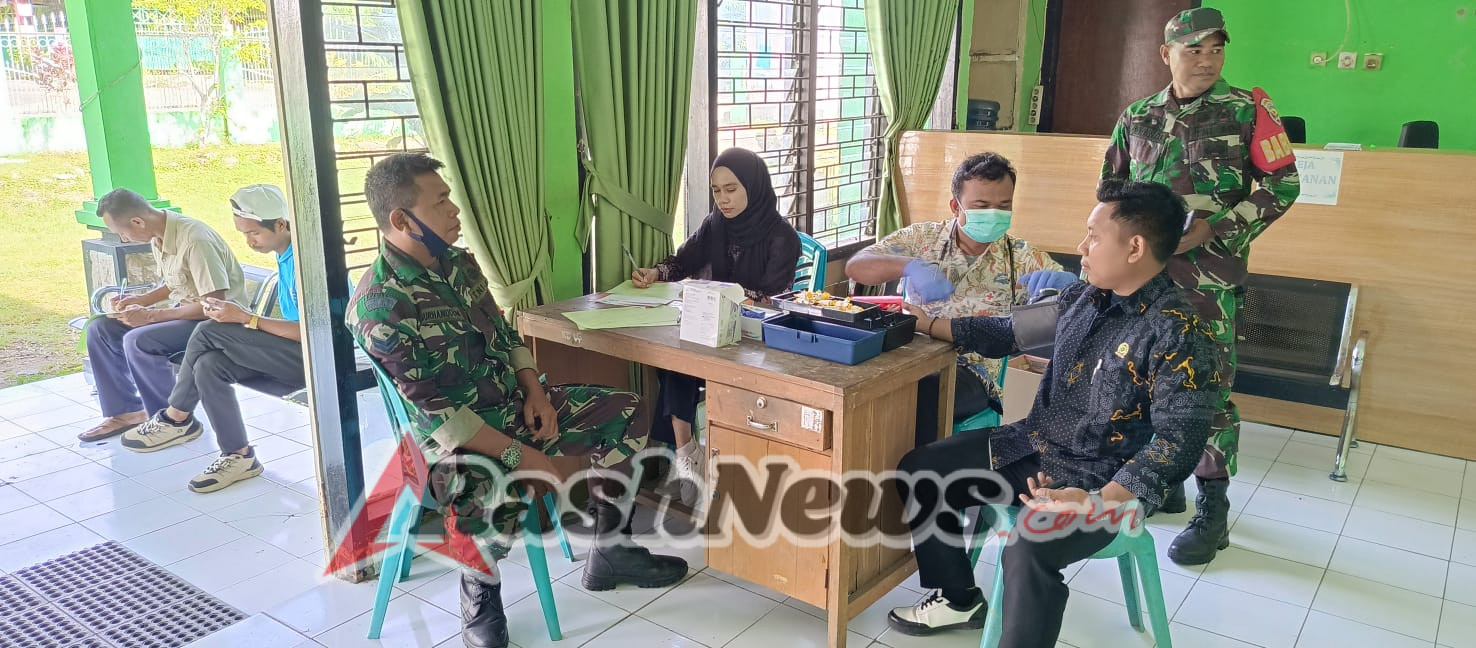 ‎Kepedulian Tanpa Batas: Koramil Ropang Ikut Donor dan Kawal Donor Darah PMI