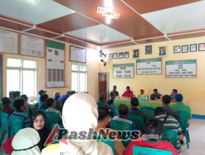 Babinsa Bersama Pemdes Hijrah Bahas Mekanisme Baru Pupuk Subsidi