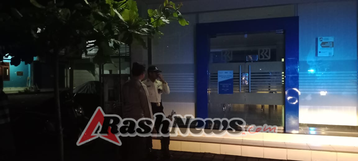 Polsek Sidemen Melaksanakan Giat KRYD Dalam Bentuk Patroli Barcode dan Blue Light Patrol