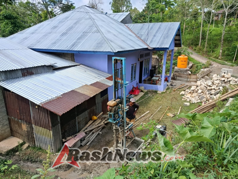 Kemanunggalan TNI-Rakyat Terwujud di Desa Rado, Jalan Telford Dibenahi Bersama