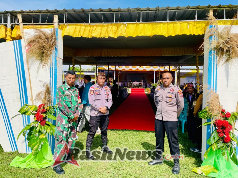 Keharmonisan Komunitas: Babinsa dan Polsek Amankan Kegiatan Keagamaan di Kecamatan Welak
