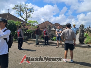 Pantau Kunjungan Wisatawan, Pawas Bersama Anggota Sambangi Obyek Desa Wisata Penglipuran