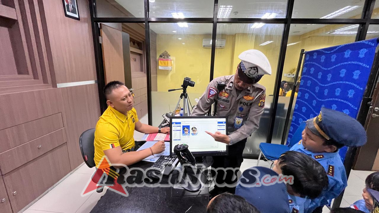 Tertib Lalu Lintas Sejak Dini! Sat Lantas Badung Tanamkan Nilai Disiplin Lewat Program Polisi Sahabat Anak