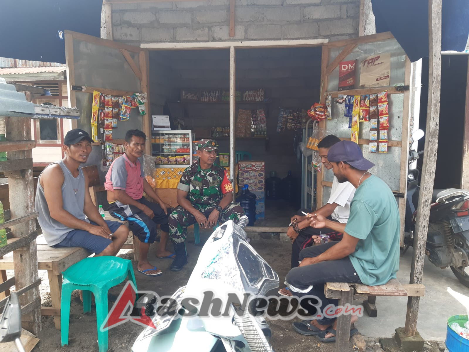 Babinsa Koramil 1614-02/Kempo Jalin Silaturahmi Lewat Komsos Bersama Warga Binaan