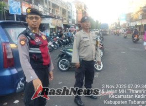 Atensi Kemacetan dan Laka, Polsek Kediri Gelar Personil  Untuk Laksanakan Strong Point