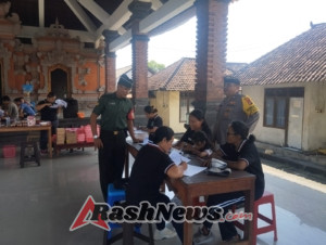 Babinsa Keramas Turun Langsung Dampingi Posyandu, Wujud Nyata Kepedulian TNI terhadap Kesehatan Masyarakat