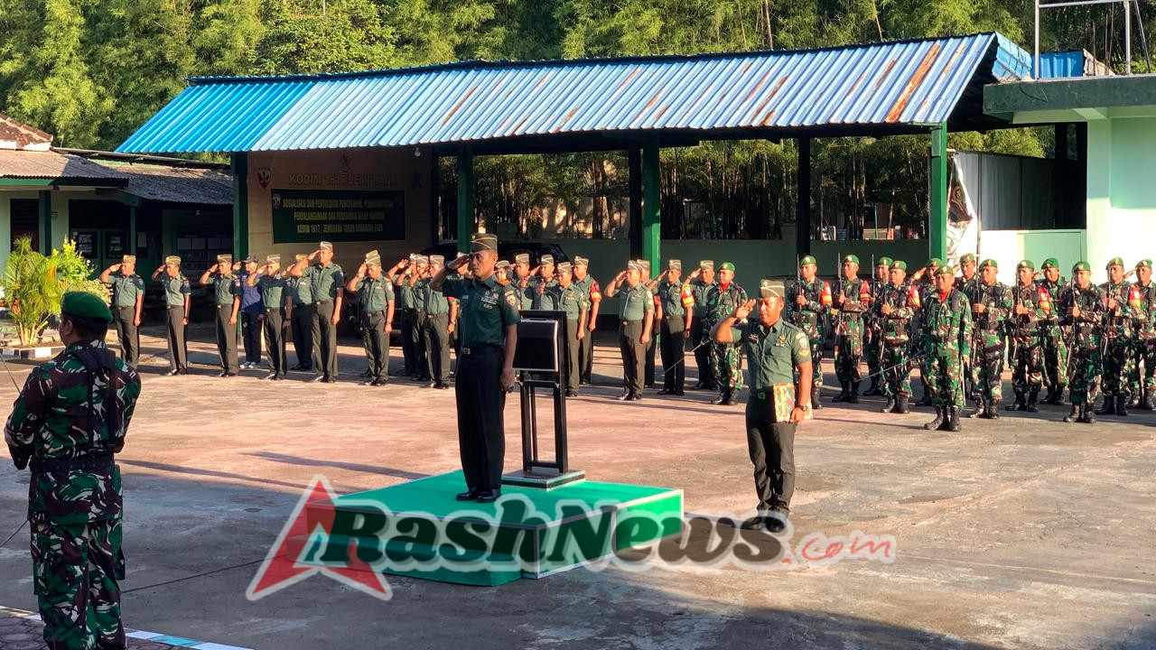 Danramil Negara Pimpin Upacara Bendera, Tekankan Pengamalan Saptamarga dan Sumpah Prajurit