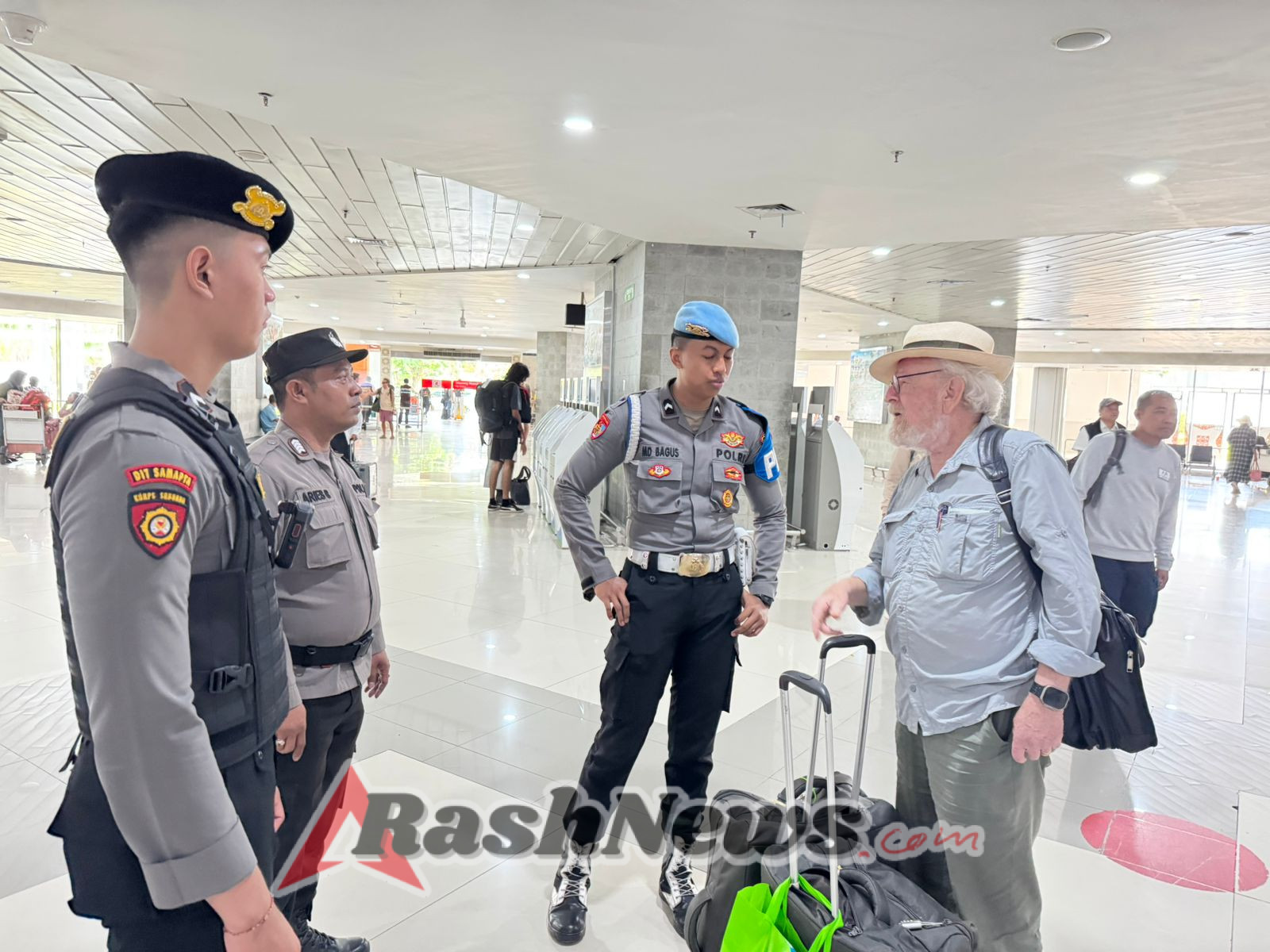 Wujudkan Bandara Aman dan Bersahabat, Polres Ngurah Rai Gelar Patroli Dialogis
