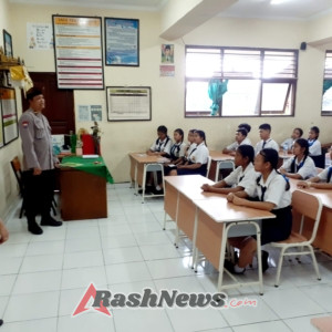 Polsek Mengwi Sosialisasikan SPMB SMA Kemala Taruna Bhayangkara Tahun Ajaran 2026/2027