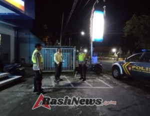 Antisipasi Gangguan Kamtibmas Polsek Penebel  Patroli Malam Hari