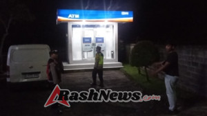 Ditengah Hujan Personil Polsek Bebandem Laksanakan Blue Light Patrol