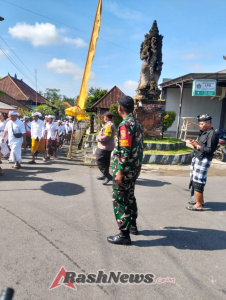 Atensi Kemacetan dan Laka, Polsek Baturiti Gelar Personil  Untuk Laksanakan Strong Point dan pengamanan jalur  obyek wisata