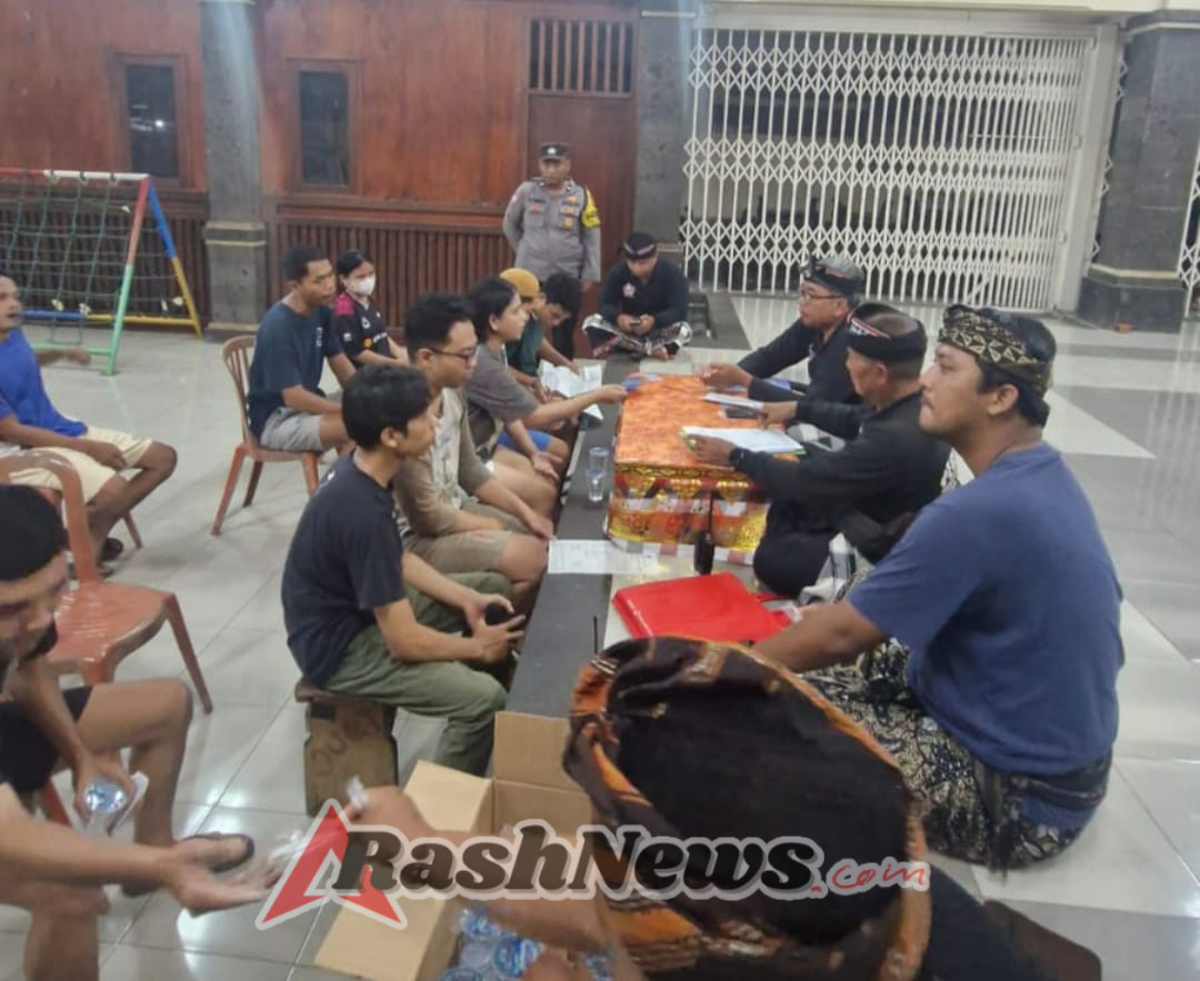 Bhabinkamtibmas Sumerta Kaja Dampingi Pendataan Penduduk Non-Permanen di Banjar Lebah