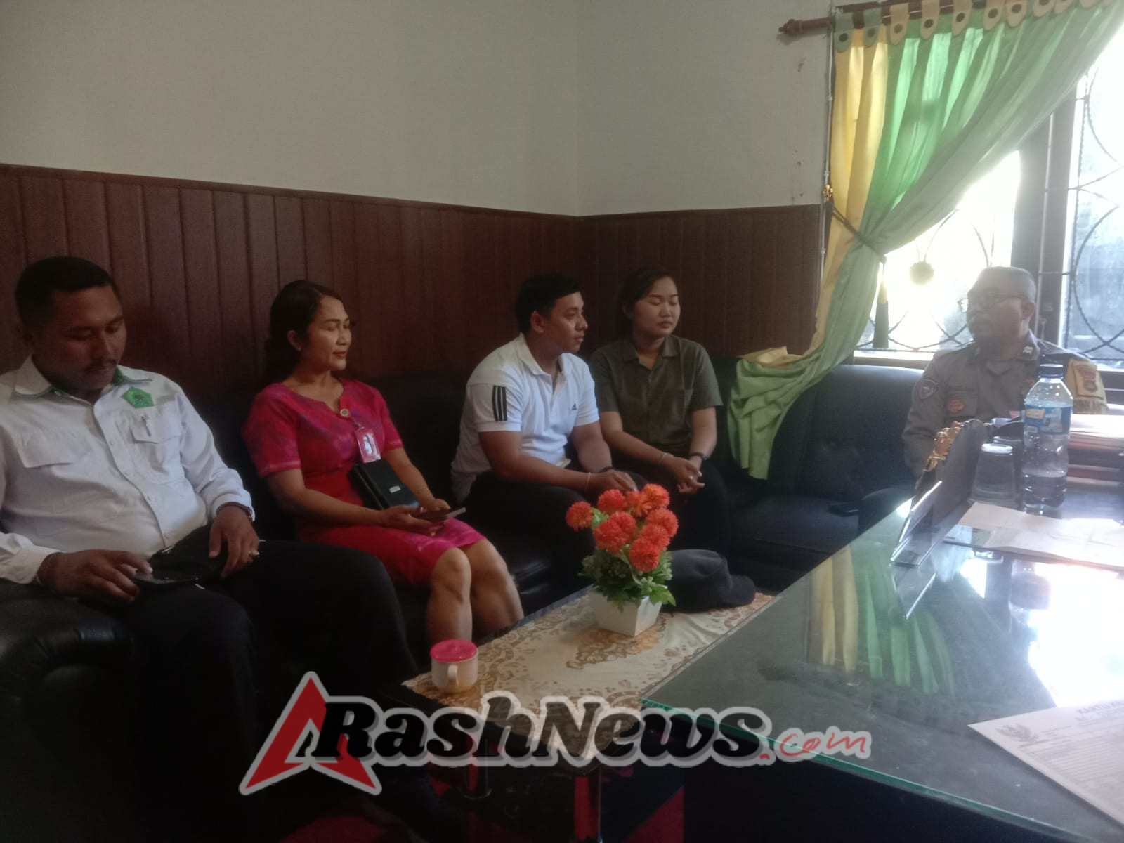 Sukseskan Program Semara Ratih Bhabinkamtibmas Desa Tua Polsek Marga Dampingi Catin