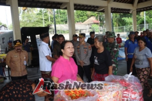 Kapolres Karangasem Bersama Forkompinda Hadiri Pasar Murah Sambut Galungan dan Kuningan