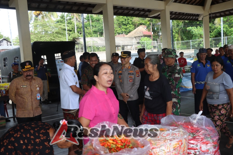 Kapolres Karangasem Bersama Forkompinda Hadiri Pasar Murah Sambut Galungan dan Kuningan