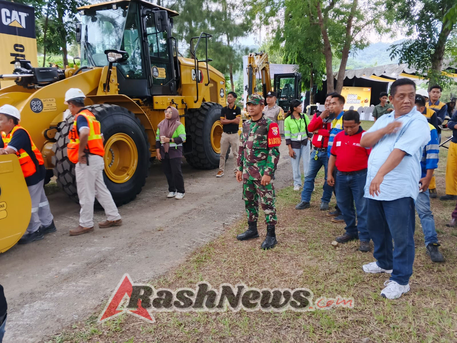Pameran Alat Berat PT Trakindo Tarik Minat Pengusaha Sekongkang Raya