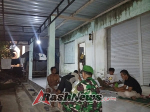 Tingkatkan Keamanan, Koramil 1628-02/Sekongkang Rutin Laksanakan Patroli Malam Hari