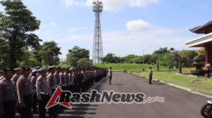 Selamat, Kompol I Gusti Ngurah Sukarata Terima Kenaikan Pangkat Pengabdian Jelang Pensiun