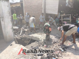 Warga Desa Risa Apresiasi Bantuan Babinsa dalam Perbaikan Akses Jalan Gang