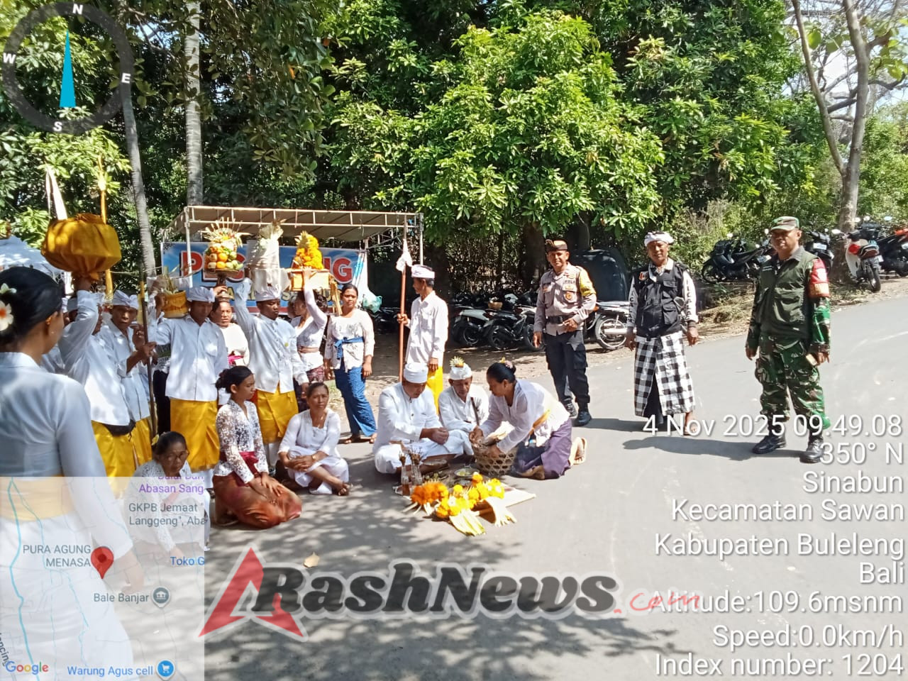 Wujud Kemanunggalan Babinsa dan Aparat Desa Adat dalam Pengamanan Upacara Dewa Yadnya di Pura Agung Menasa