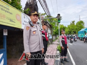 Kapolsek Blahbatuh Pastikan Pelayanan Prima Lewat Checking PH Pagi
