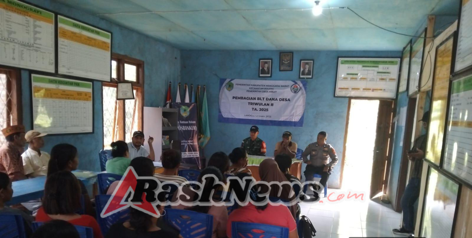 Koramil 1630-01/Komodo Dukung Kelancaran Penyaluran BLT untuk 14 Warga Desa Mbuit