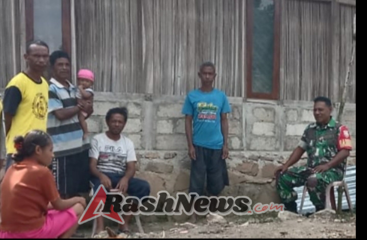 Babinsa Koramil 1618-05/Biut Gelar Komsos Bersama Warga Desa Naku, Bahas Kesehatan dan Kebersihan Lingkungan