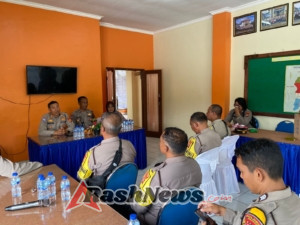 Kasat Binmas Polres Tabanan Berikan Asistensi kepada Bhabinkamtibmas Polsek Baturiti, Tekankan Peran Sebagai Garda Terdepan Informasi Sosial di Desa