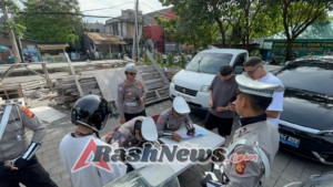 Tegakkan Kedisiplinan, Belasan Pengendara Terjaring Razia di Kuta Utara