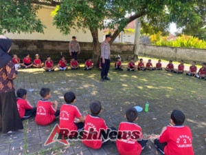 Kapolsek Selemadeg barat Laksanakan Sambang Kamtibmas ke Sekolah SDN 2 Lalanglinggah Dalam Rangka Cegah Bullying Disekolah