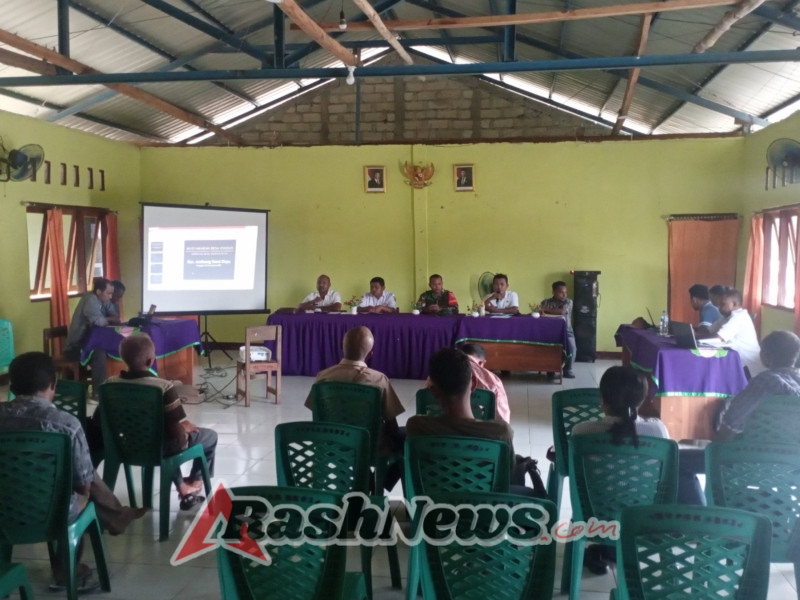 Babinsa Naikliu Dukung Pembahasan KDMP dan APBDes Tahun 2025