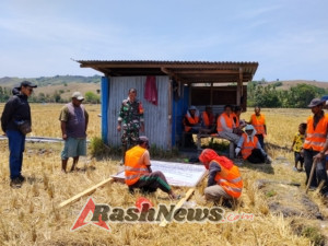 Babinsa Koramil 1602-04/Maurole Hadir di Tengah Warga, Pererat Silaturahmi dan Pantau Wilayah