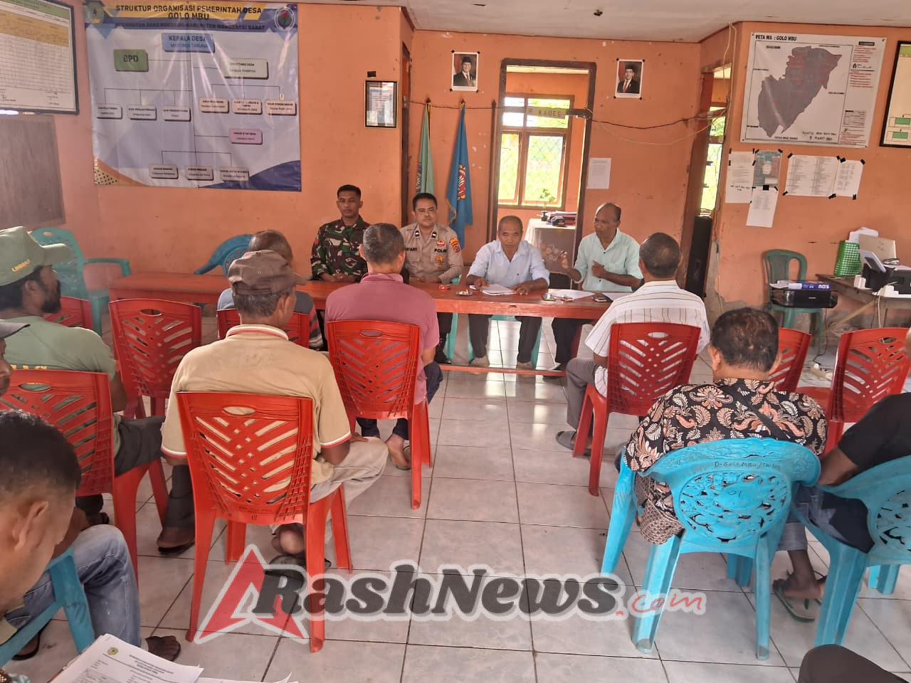 Sinergi Babinsa dan Pemerintah Daerah Wujudkan Desa Golo Mbu Bebas Rabies