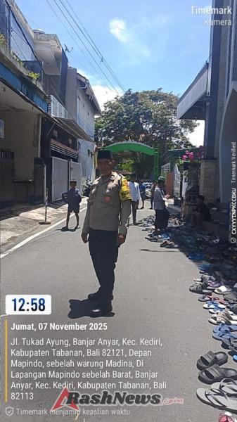 Bhabinkamtibmas Desa Banjar Anyar 2 Pengamanan Sholat Jumat