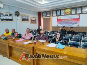 Babinsa Koramil 1616-04/Blahbatuh Ambil Peran Aktif dalam Penguatan Regulasi dan Pengawasan BUMDes