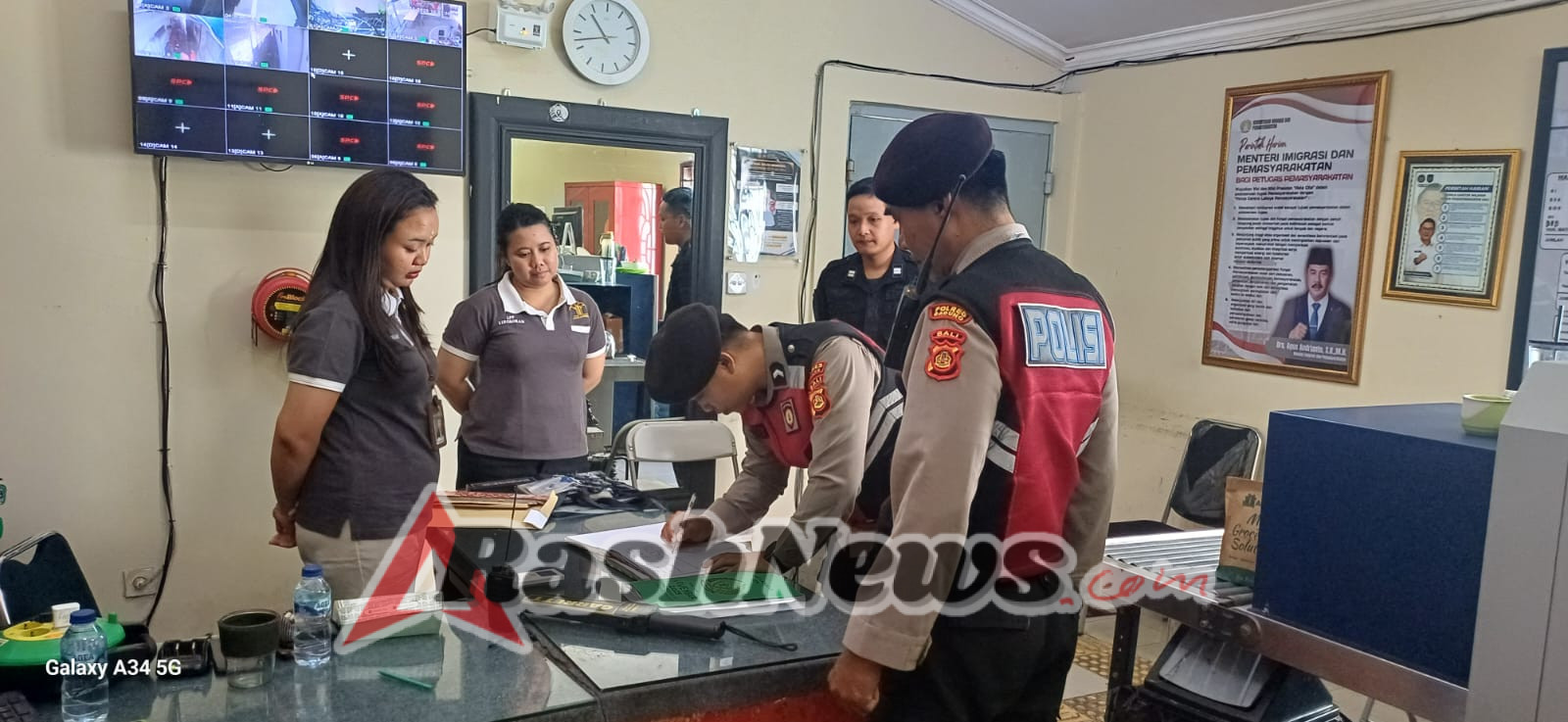 Polsek Kuta Utara Patroli Wujudkan Situasi Kondusif Di Sekitar Lapas Kerobokan