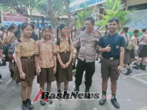 Bhabinkamtibmas Desa Sukawati Laksanakan Sosialisasi Penerimaan Peserta Didik Baru SMA Kemala Taruna Bhayangkara