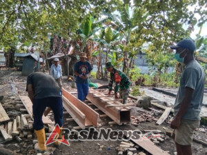 Pamwil dan Komsos Babinsa Koramil 1602-04/Maurole Tingkatkan Kesejahteraan dan Keamanan Desa Kebesani