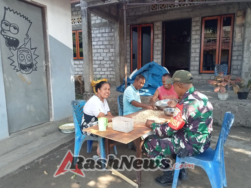 Babinsa Ramil 1602-01/Ende Tingkatkan Sinergi TNI-Rakyat Melalui Pamwil di Kel. Mautapaga