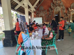 Tingkatkan Derajat Kesehatan Masyarakat, Babinsa Sidan Hadir di Tengah Warga